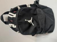 CS1732/2025 BLACK BACKPACK AIR JORDAN